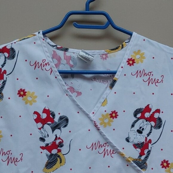 DISNEY Minnie Mouse nurse scrubs top white red yellow gray short sleeve … - Picture 4 of 8
